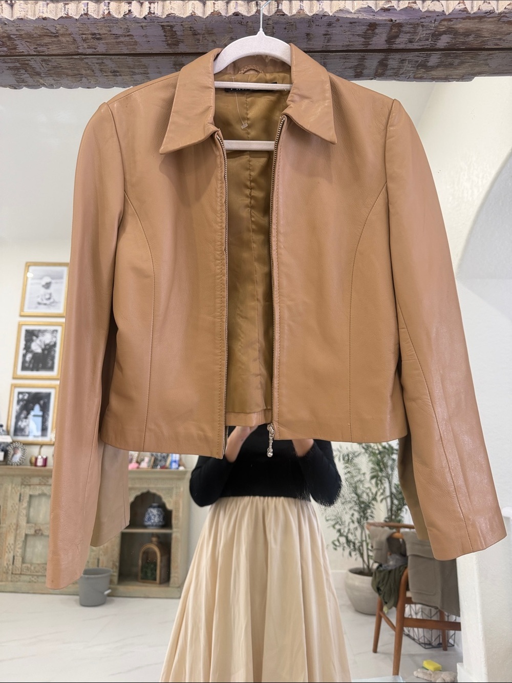 Vintage Prague 90s Women's Tan Leather Zip Jacket